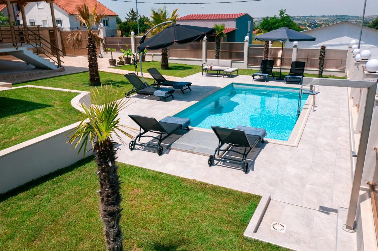 Villa Liana , Private Villa With Pool And Garden Vergia Exterior foto