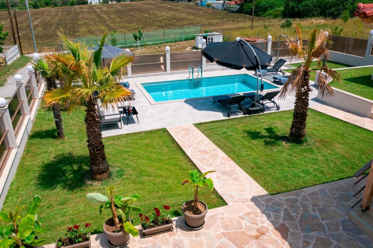 Villa Liana , Private Villa With Pool And Garden Vergia Exterior foto